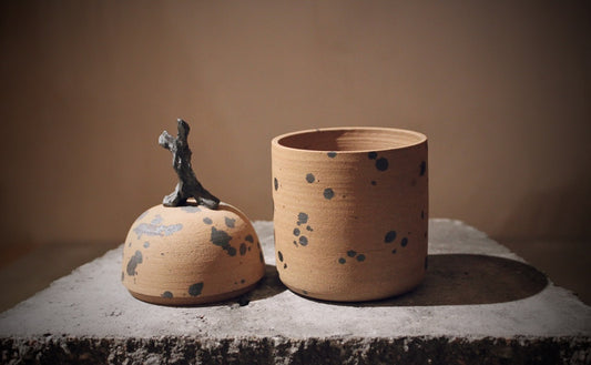 Tall Stoneware Lidded Jar, Wood-Inspired – 11.5 cm