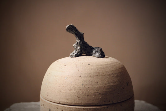 Stoneware Lidded Jar, Wood-Inspired, Grey-Beige – 9 cm