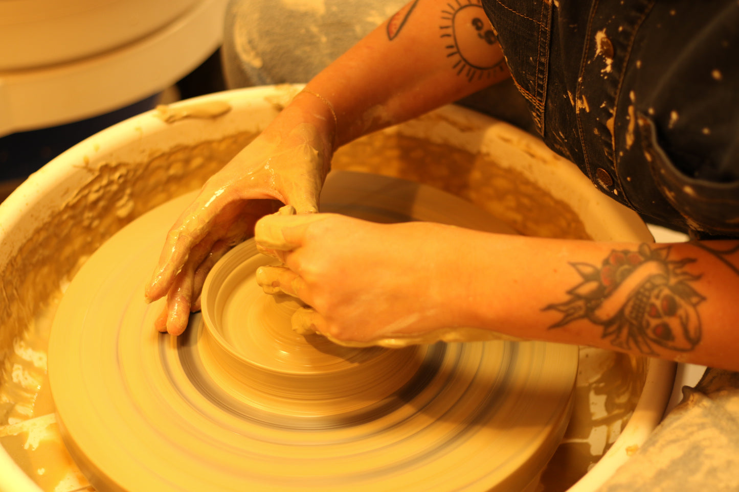 Drej & Vinkväll/ Wine & Pottery evening - Prova på att dreja 3h - Lördag 15:e November