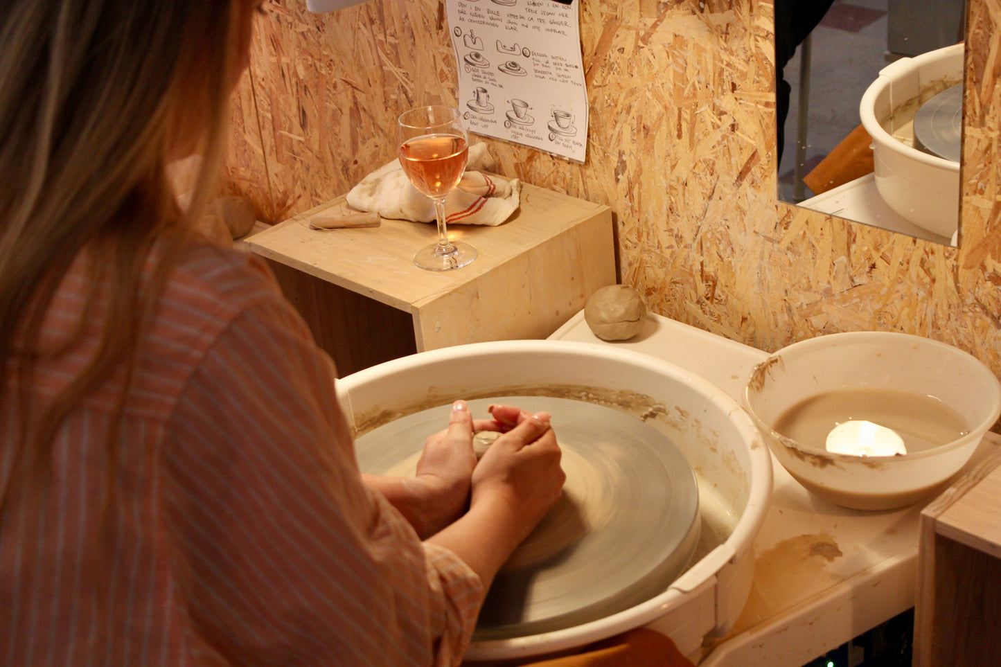 Drej & Vinkväll/ Wine & Pottery evening - Prova på att dreja 3h - Fredag 12:e December