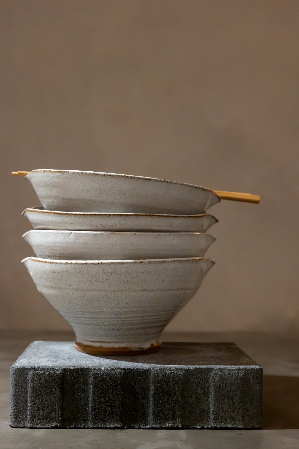 Stoneware Ramen Bowl, Glossy White Glaze