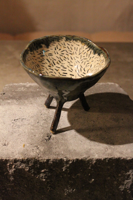 Three-Legged Patterned Stoneware Bowl – Blue/Green Glaze