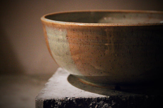 Large Stoneware Colander – Light Blue/Light Brown Glaze