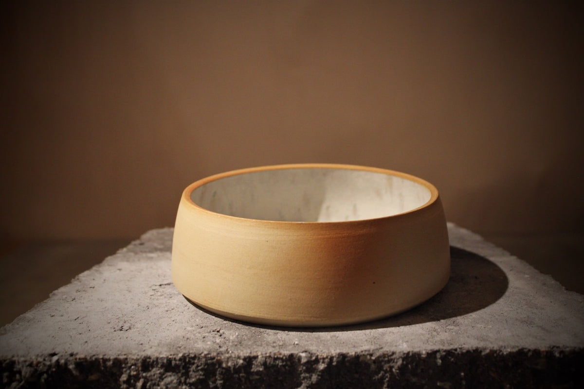 Low Bowl/Dish with Unglazed Exterior and Glazed Interior, 13 cm