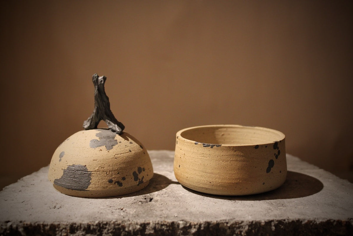 Lidded Jar, Wood-Inspired with Black Speckles – 8 cm