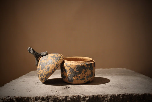 Stoneware Lidded Jar, Wood-Inspired – Small, 6 cm