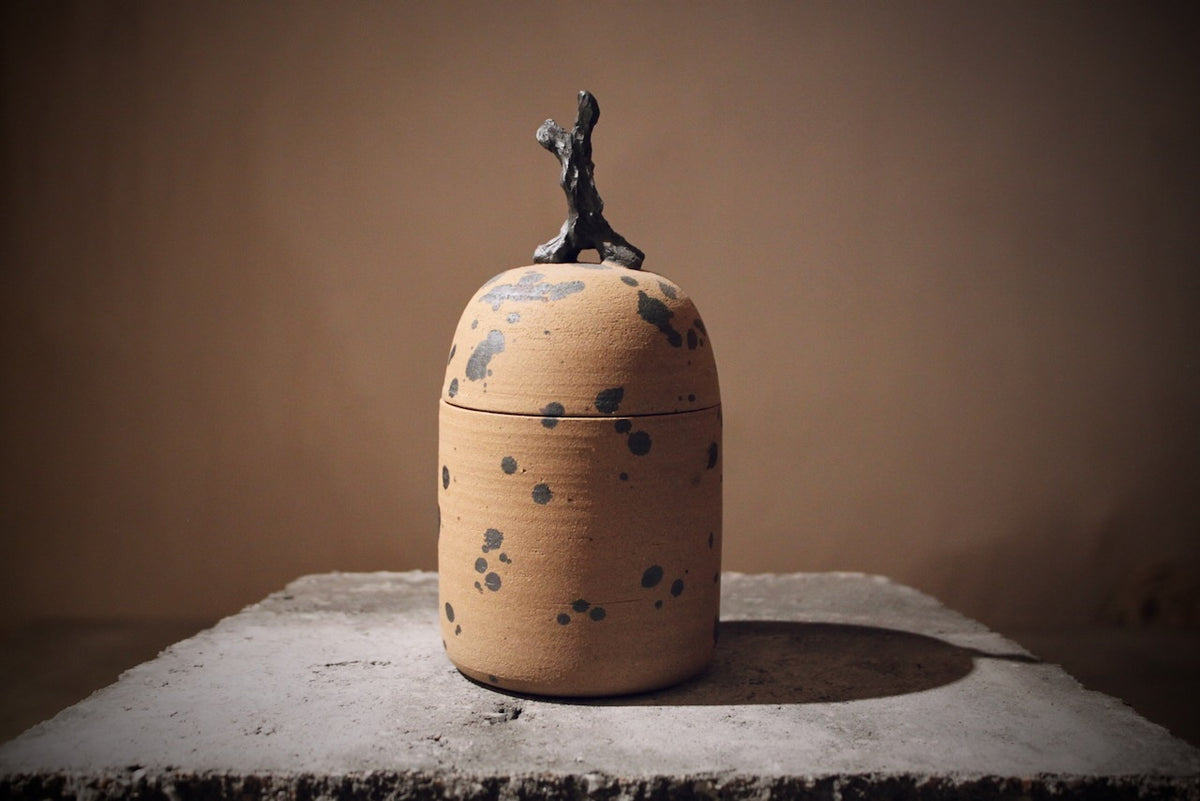 Tall Stoneware Lidded Jar, Wood-Inspired – 11.5 cm