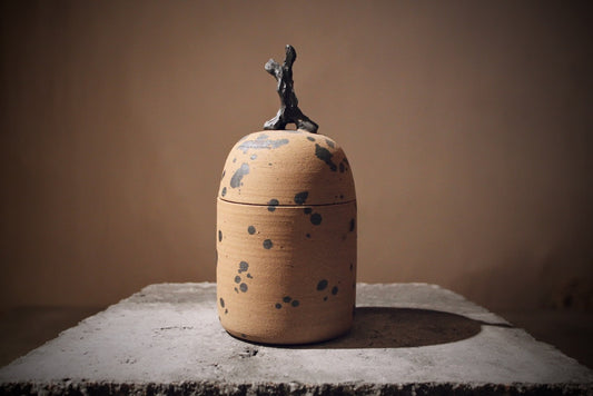 Tall Stoneware Lidded Jar, Wood-Inspired – 11.5 cm