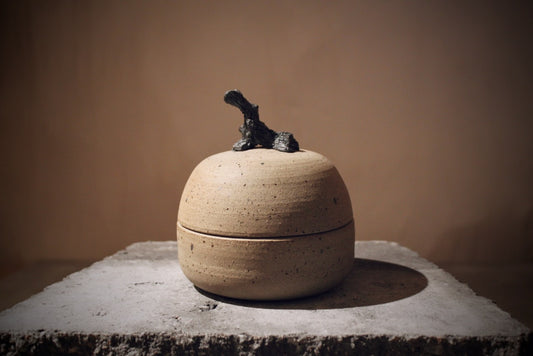 Stoneware Lidded Jar, Wood-Inspired, Grey-Beige – 9 cm