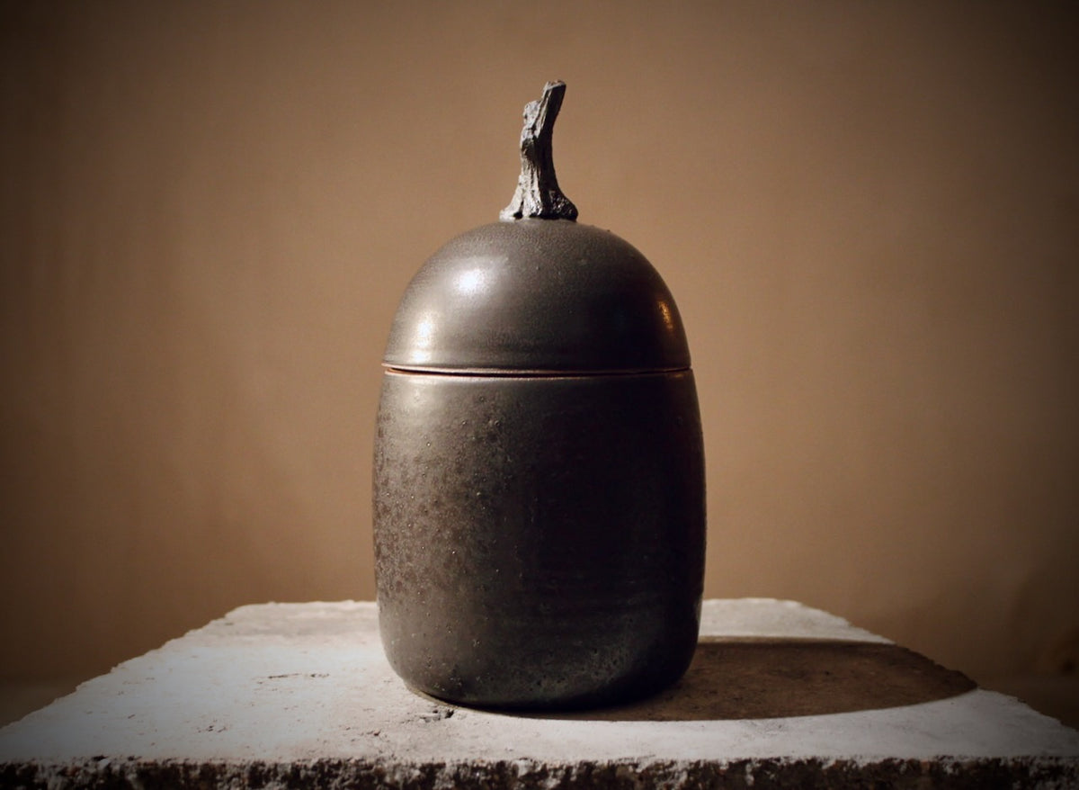Stoneware Lidded Jar, Matte Black, Large – 14 cm