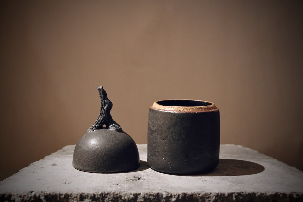 Tall Stoneware Lidded Jar, Semi-Matte Black – 10 cm