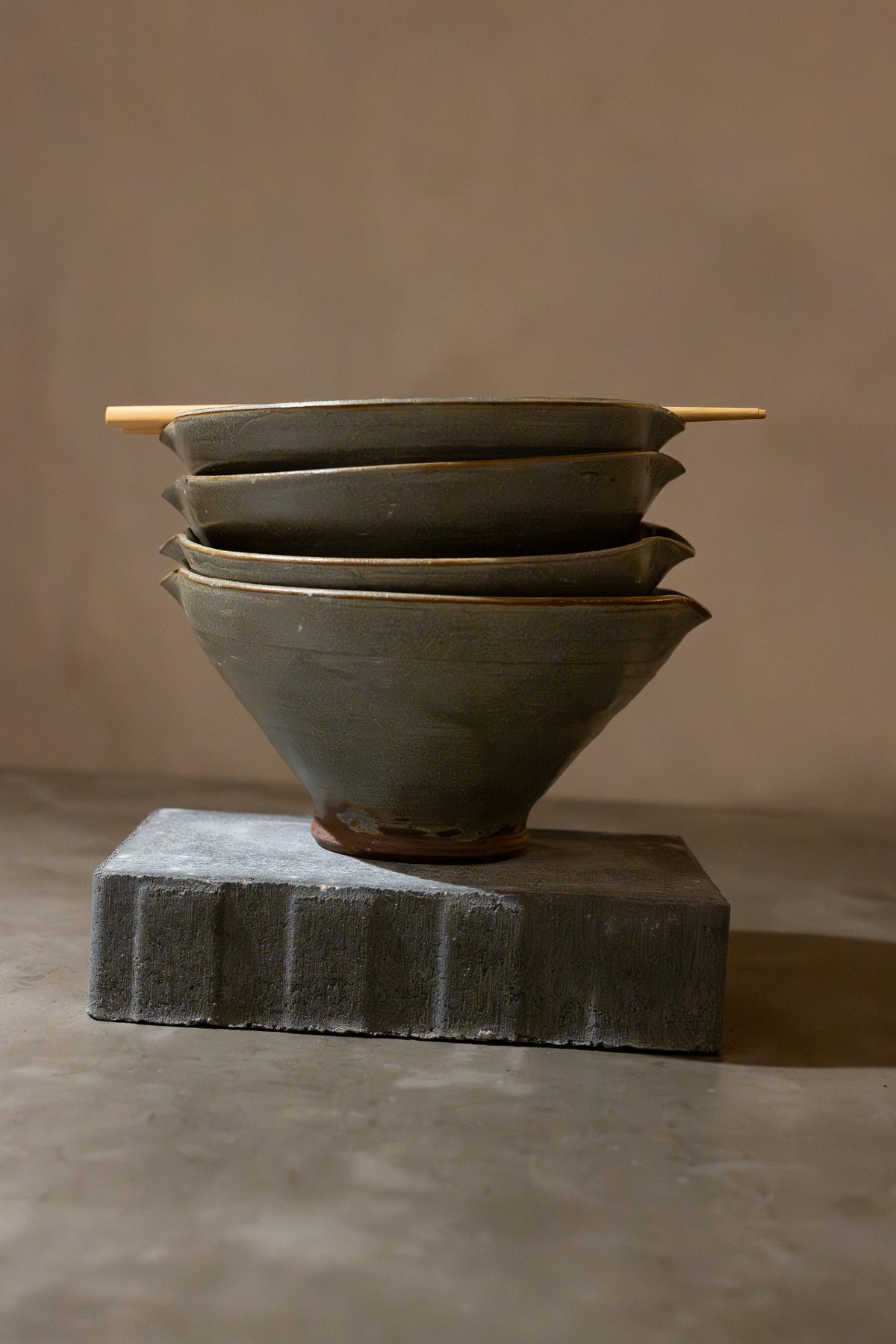 Stoneware Ramen Bowl, Graphite Grey Glaze