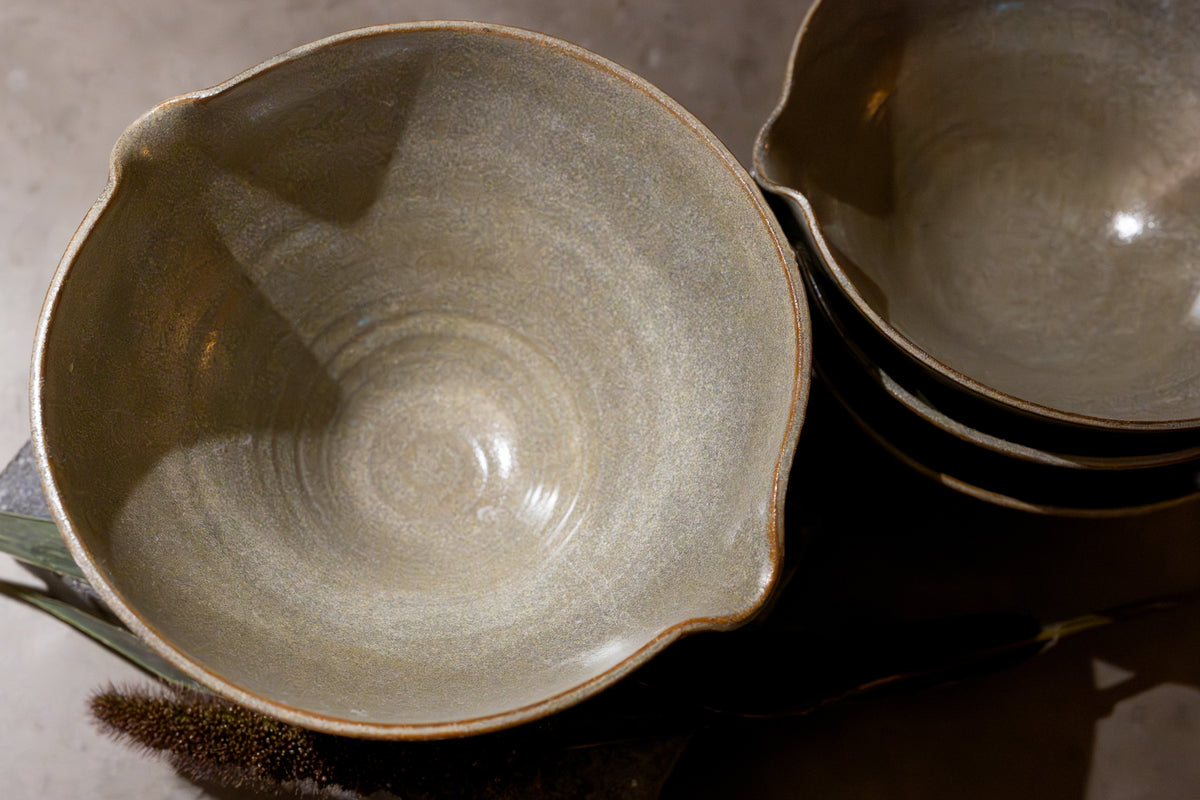 Stoneware Ramen Bowl, Graphite Grey Glaze