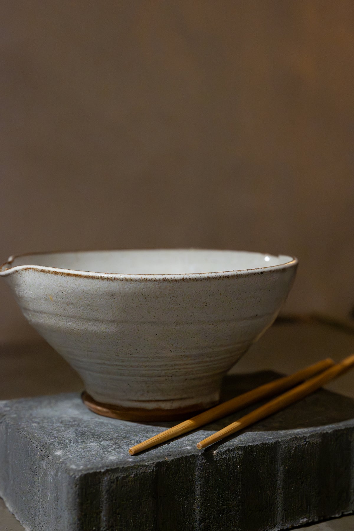 Stoneware Ramen Bowl, Glossy White Glaze