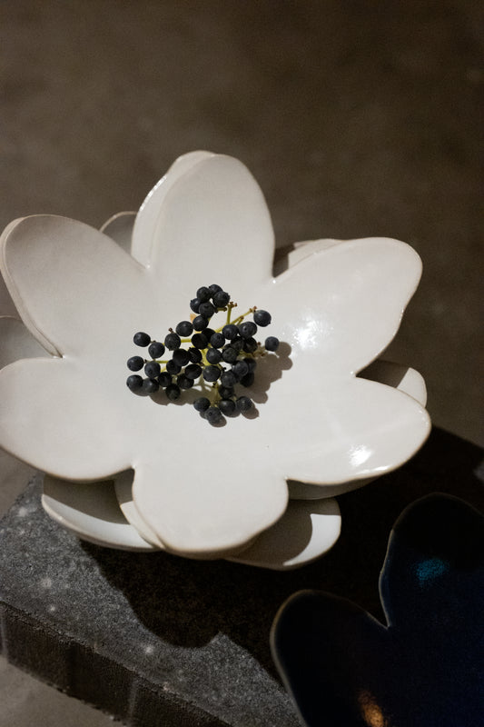 Wood Anemone, Candle Holder – Glossy White Glaze
